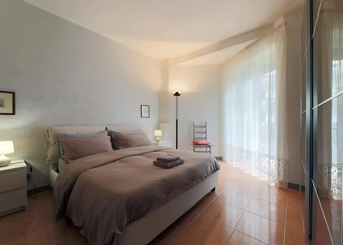 Private Parking - Family Home - 15 Min To Venice